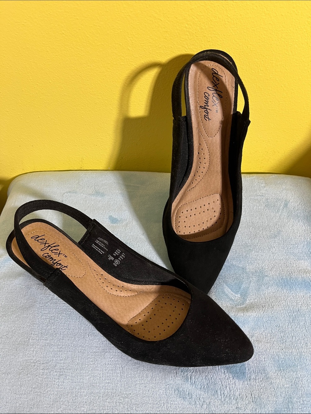 Dexflex Comfort Black Suede Slingback Heels Pumps Size 8.5 NWOT 2" Heel